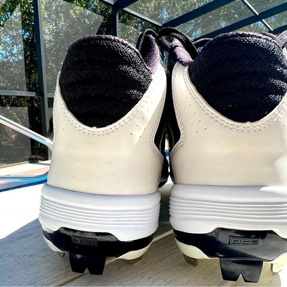 Under Armour Men's Yard MT Baseball Cleats Size 8 - Picture 5 of 8